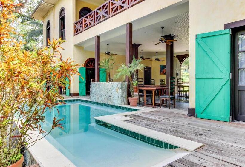 فندق Colonial Suite @ Mahogany Hall