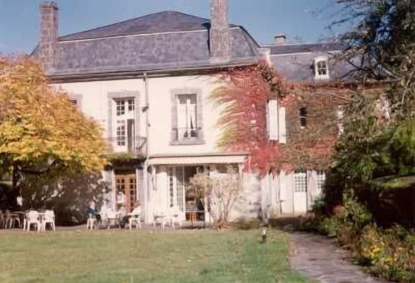 Отель La Source Du Mont