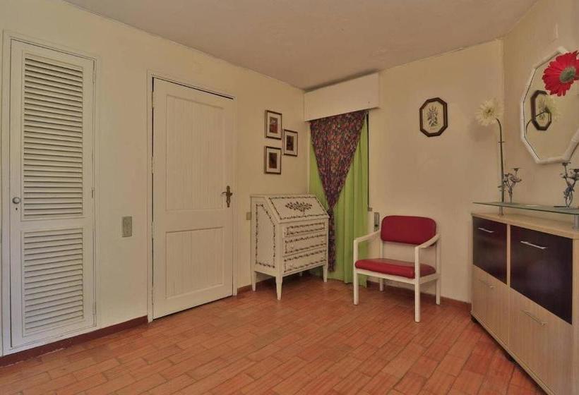 펜션 Casa Vale Do Lobo 114   Great Townhouse Few Minutes Walk From Beach Praca
