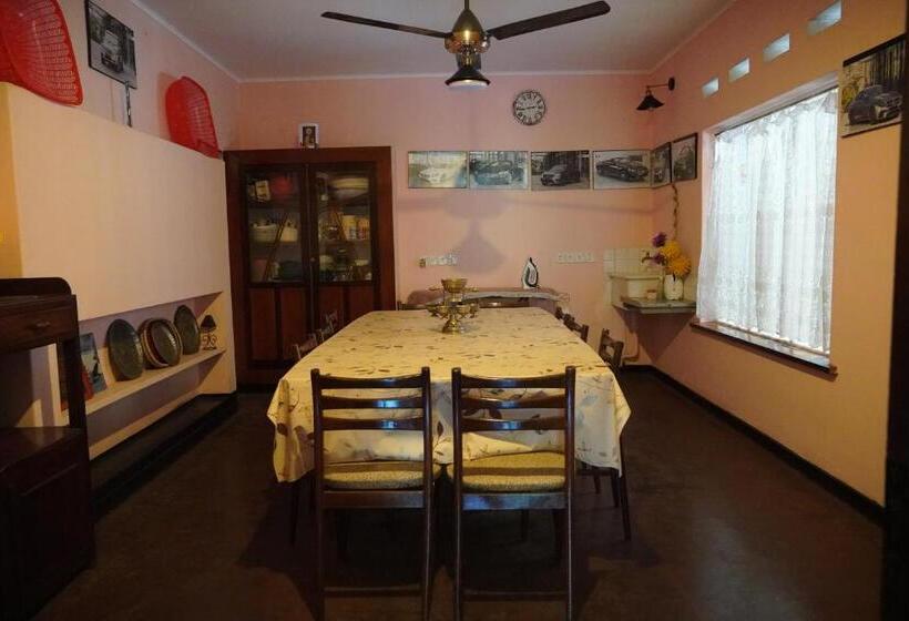 פנסיון Charakama Guest Bungalow   Gampaha