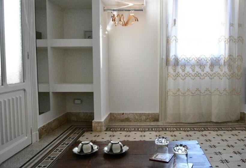 تختخواب و صبحانه Domus Aleria Deluxe Rooms