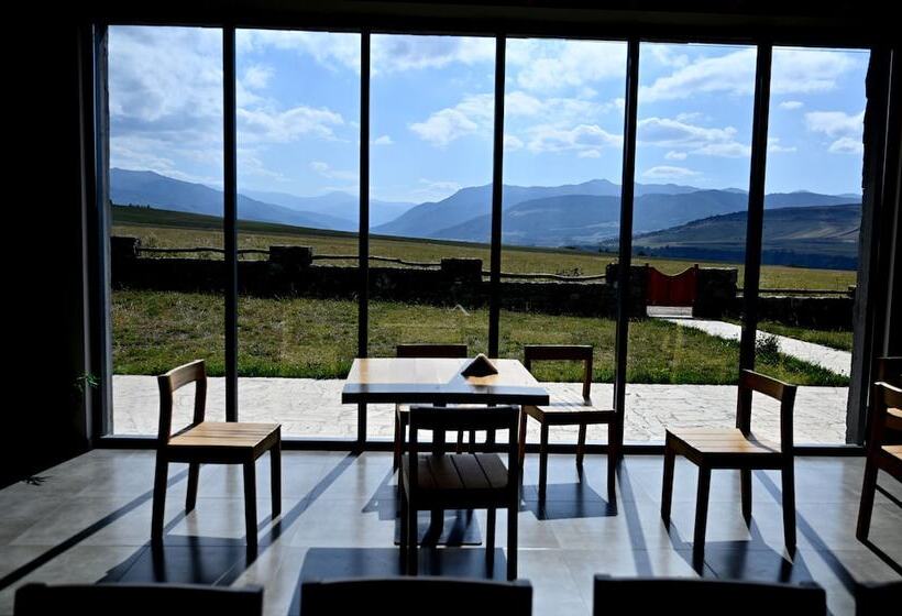 בית מלון כפרי Kaghni