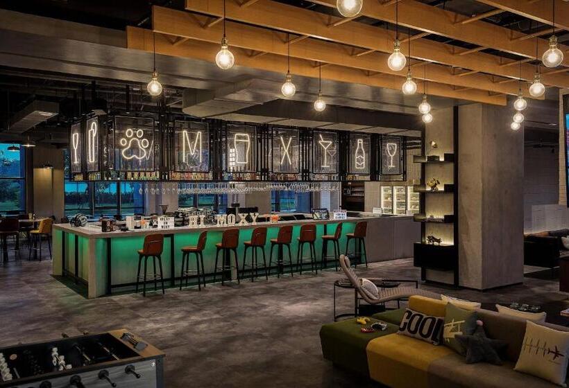 هتل Moxy Shanghai Hongqiao Necc