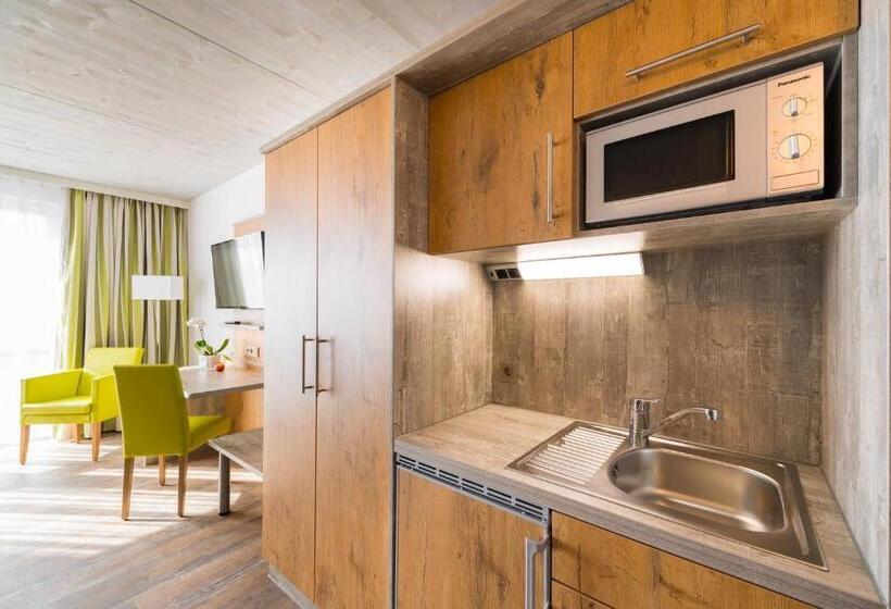 בית מלון כפרי Oho Rooms Geisingen   Digital Access Only