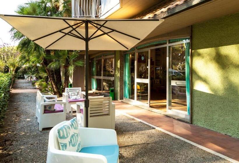 هتل Parco Dei Pini