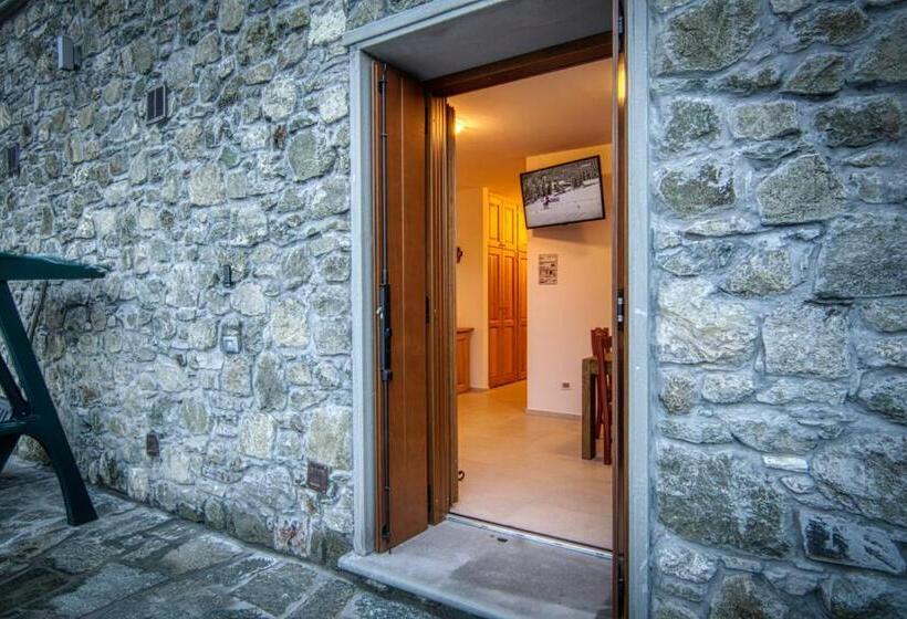 بنسيون Paesemio Cervarezza Di Bolzoni Maria Graziella