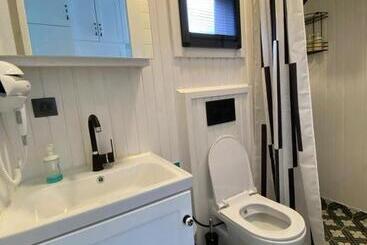 استراحتگاه Vagona Tiny House
