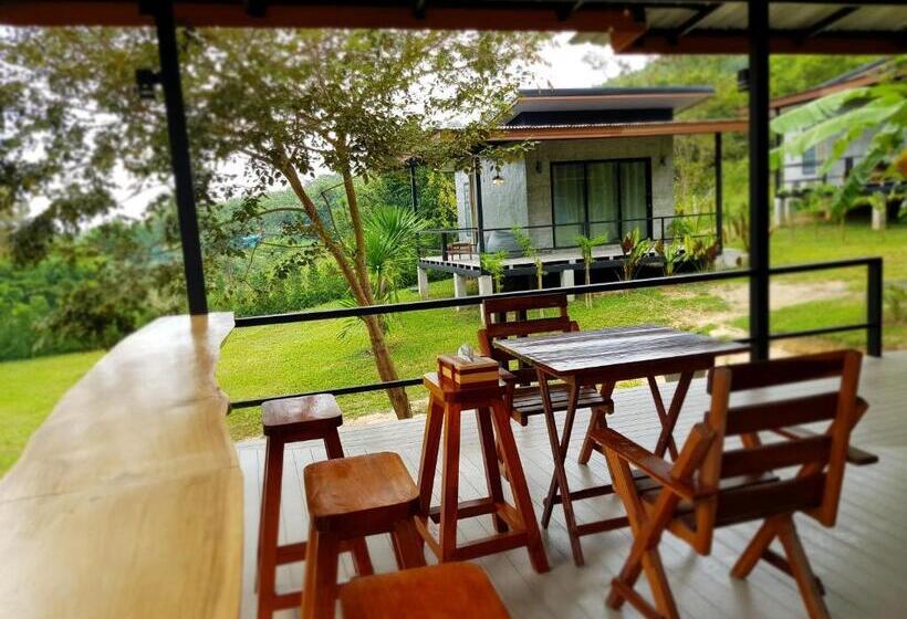 تختخواب و صبحانه Annie Meen S Place Koh Yao Noi