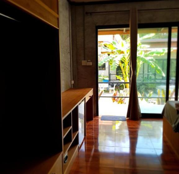 تختخواب و صبحانه Annie Meen S Place Koh Yao Noi