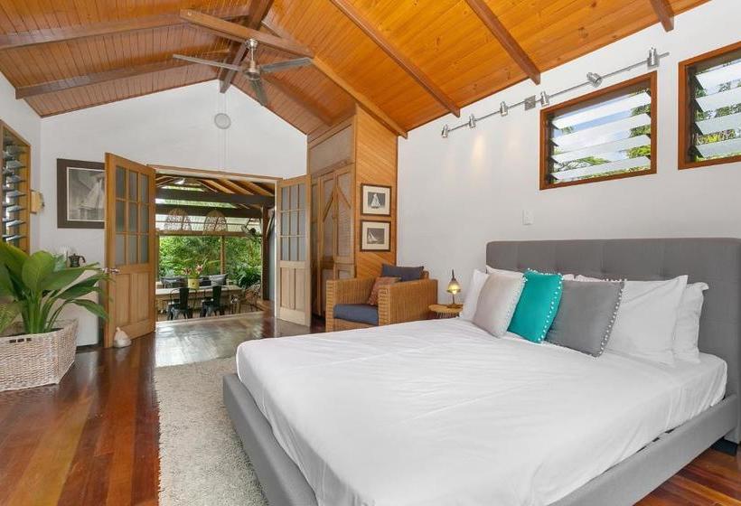 مبيت وإفطار Lazenby Lodge
