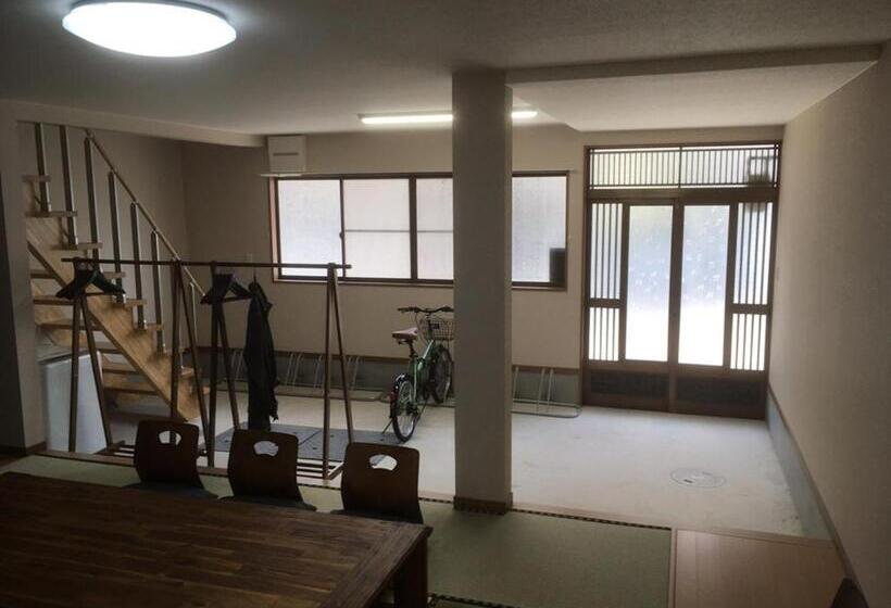هتل Biker S Inn Onomichi 自転車の宿おのみち