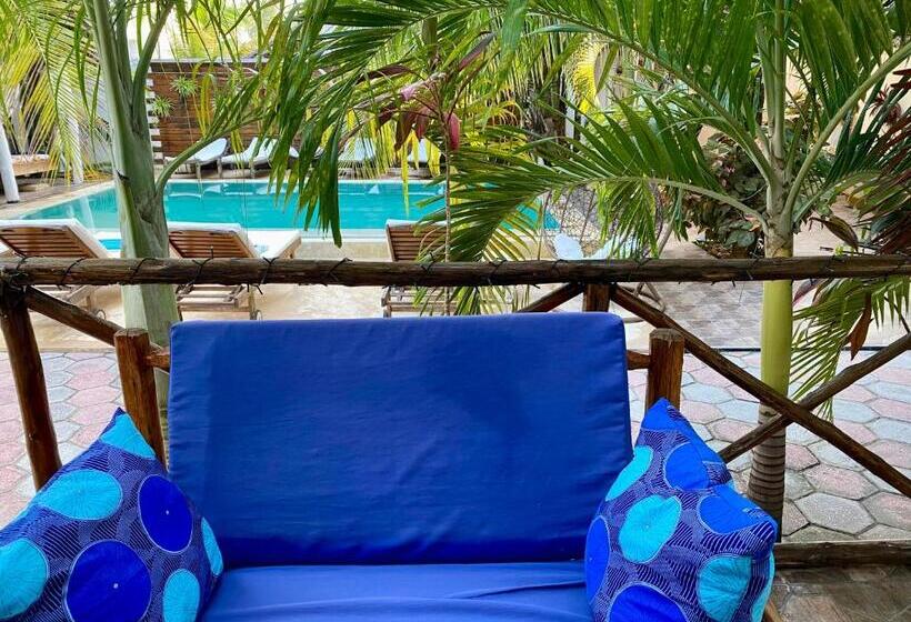 فندق Cezere The Palm