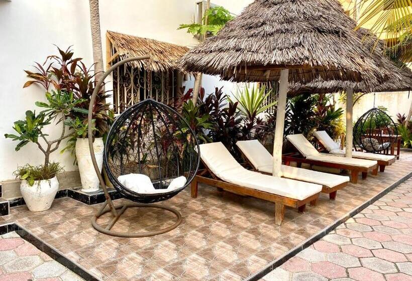 فندق Cezere The Palm