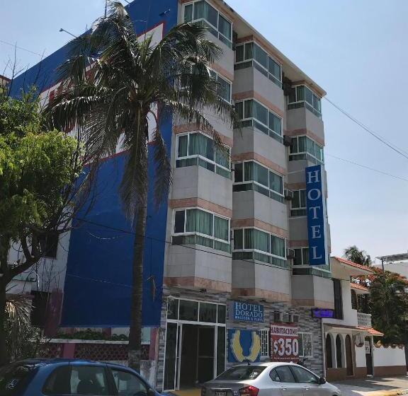 هتل Dorado A Una Calle De Playa Regatas Y El Malecon