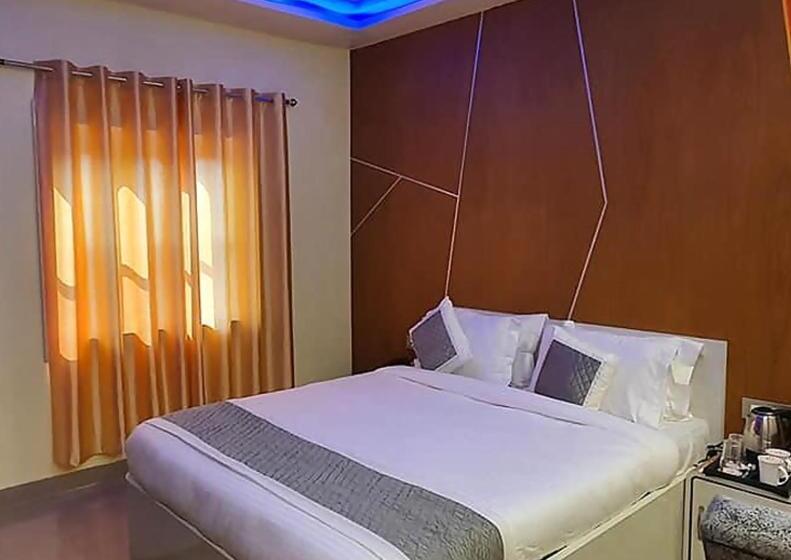 فندق Gokul Raj By Wb S