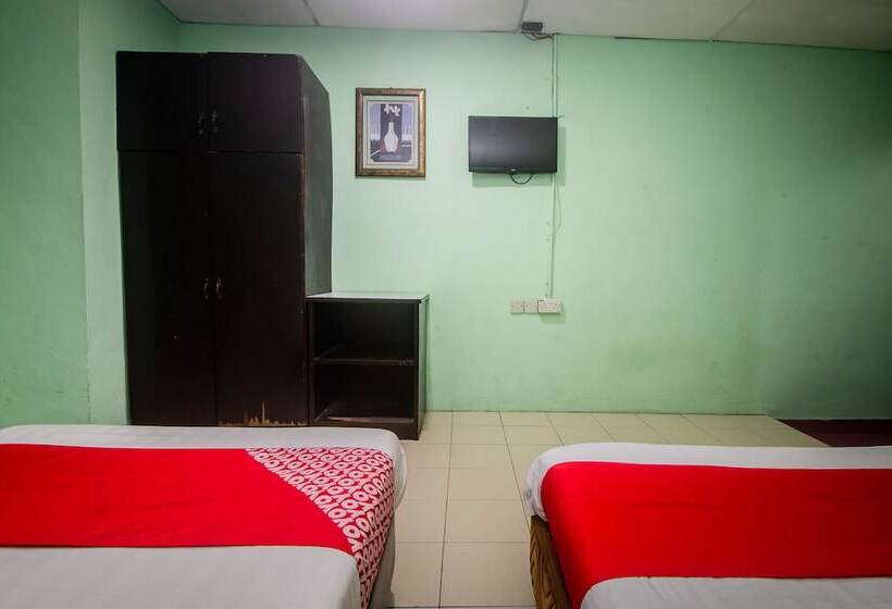هتل Oyo 90124 Payang Puri Baru