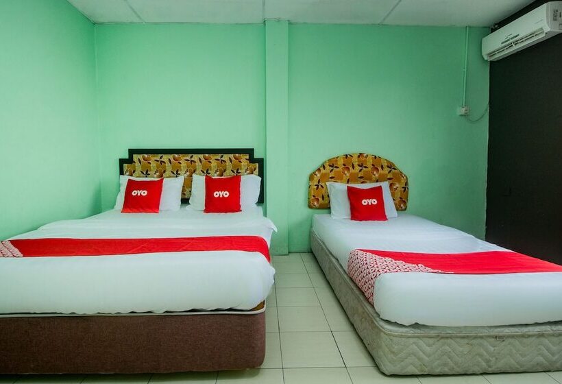 هتل Oyo 90124 Payang Puri Baru