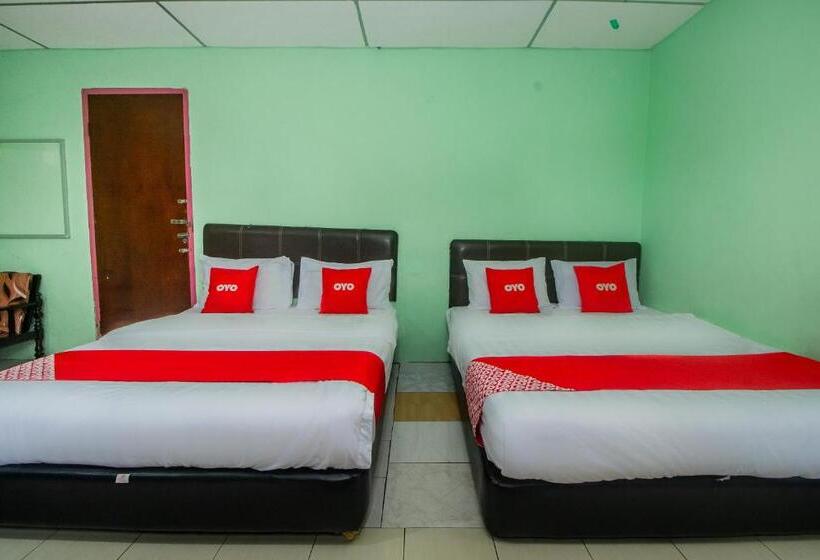 هتل Oyo 90124 Payang Puri Baru