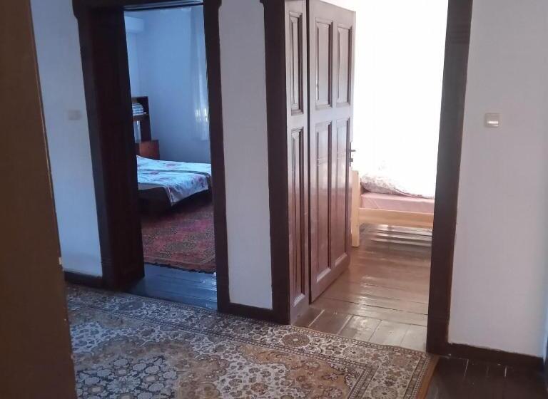 پانسیون Mercury Guest House