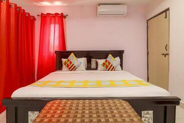 پانسیون Oyo 78547 Rbs Homes