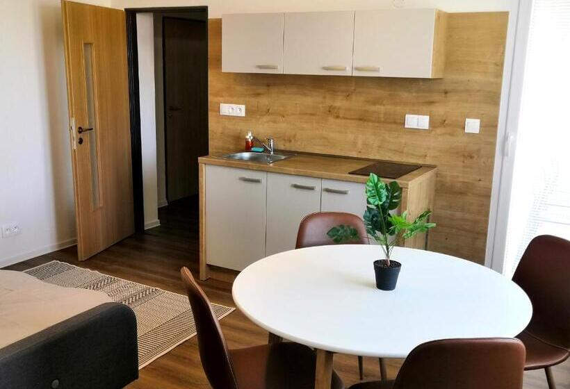 Symple Apartments