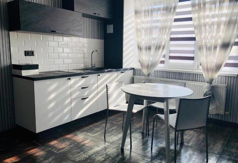 הוסטל Chayka Home