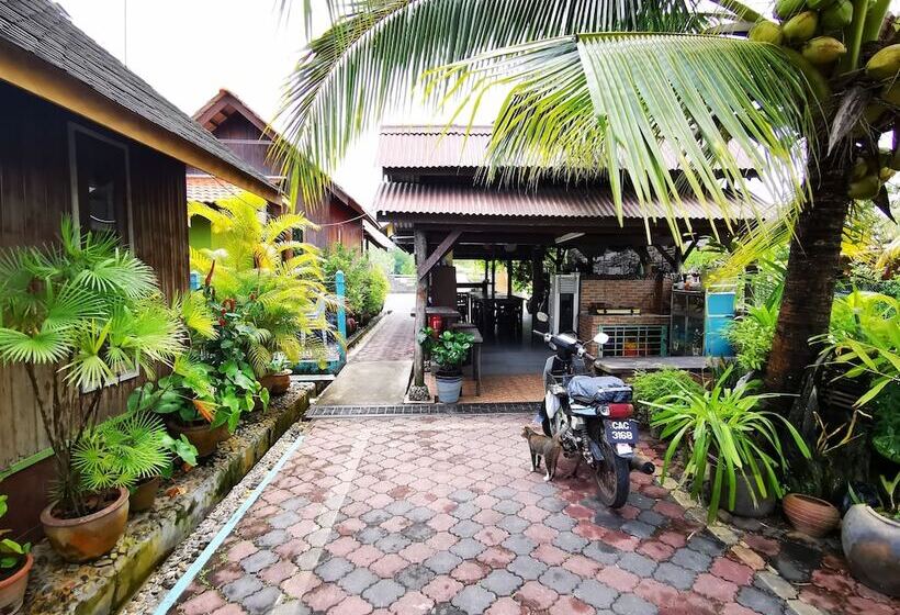 酒店 Oyo 90038 Dalyla Inn Chalet