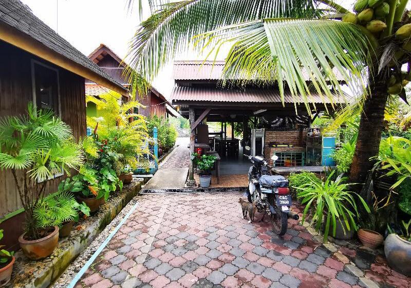 فندق Oyo 90038 Dalyla Inn Chalet