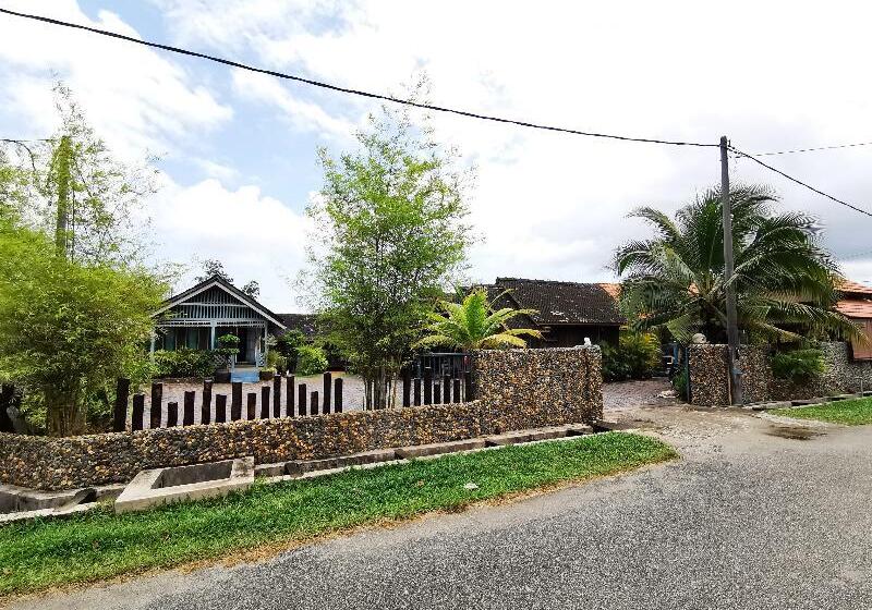 酒店 Oyo 90038 Dalyla Inn Chalet