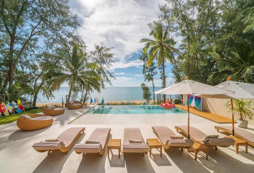هتل Resto Sea Resort   Baan Krut
