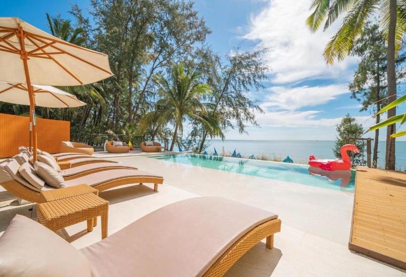 هتل Resto Sea Resort   Baan Krut