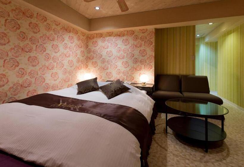 בית מלון כפרי Xenia Mikumo