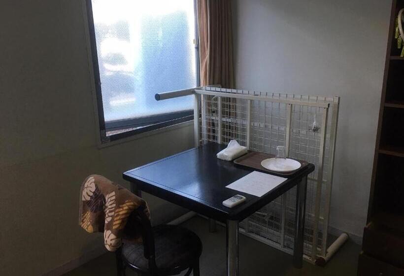 Narita Airport Samurai Hostel