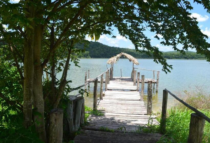 فندق صغير Posada Los Reyecitos