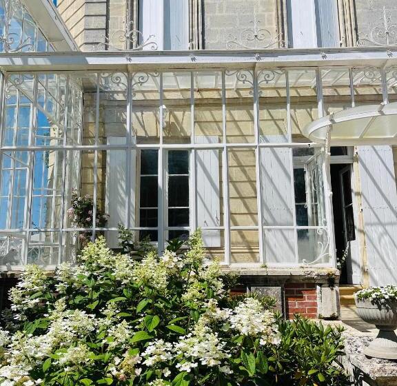 مبيت وإفطار Chateau Carbonneau