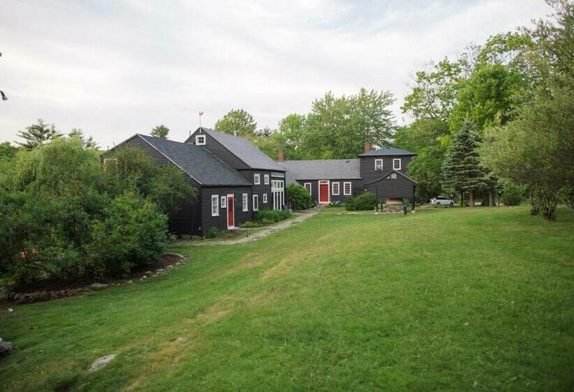تختخواب و صبحانه The Squire Tarbox Inn