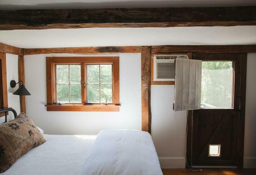 تختخواب و صبحانه The Squire Tarbox Inn