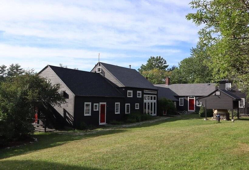 تختخواب و صبحانه The Squire Tarbox Inn