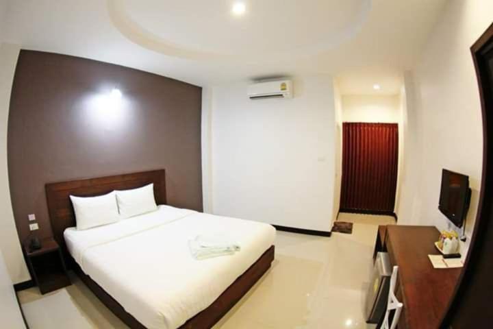 هتل Bk Place