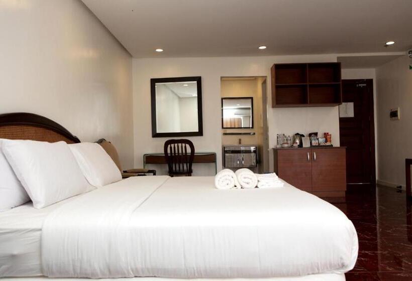 هتل Centtro Residences