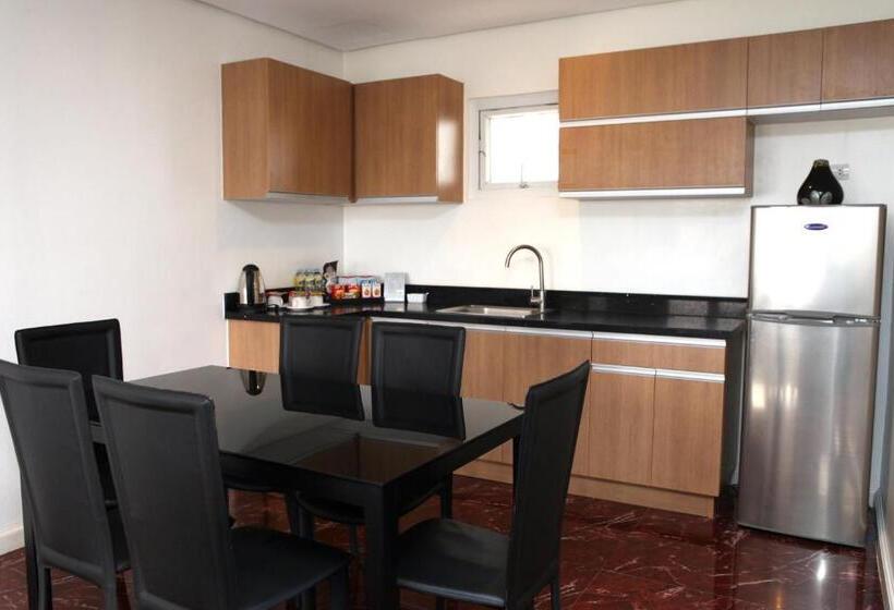 هتل Centtro Residences