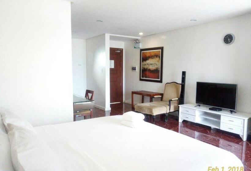 هتل Centtro Residences