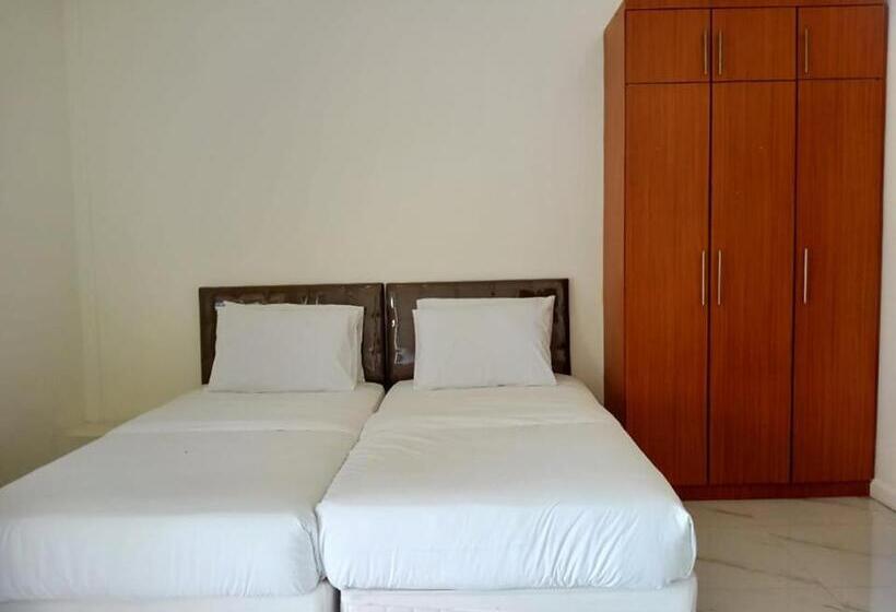 هتل Centtro Residences