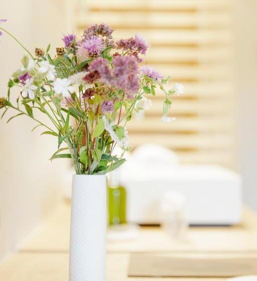 فندق Hôtel & Restaurant Le Pré