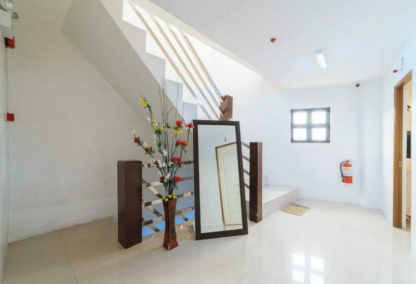 هتل Reddoorz At San Antonio Binan Laguna