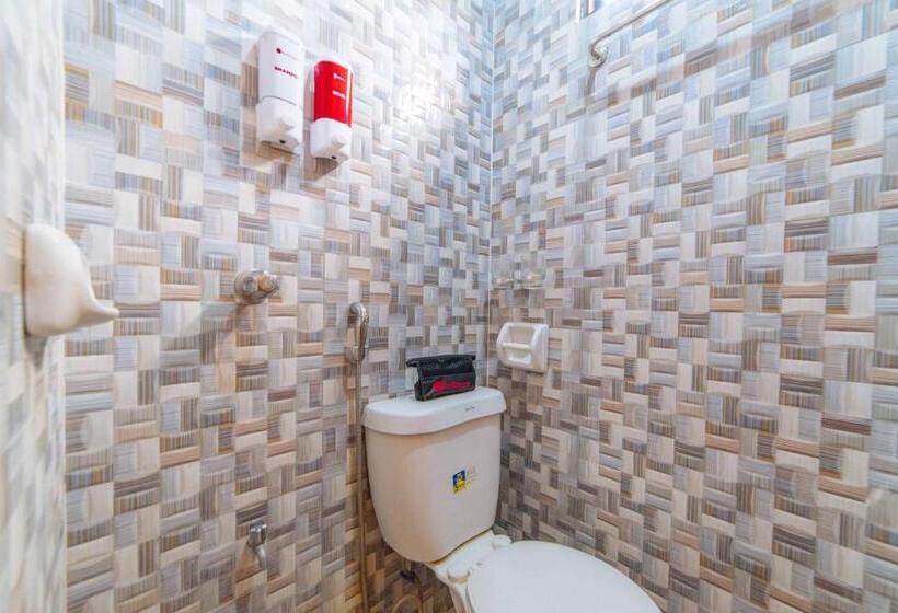 هتل Reddoorz At San Antonio Binan Laguna