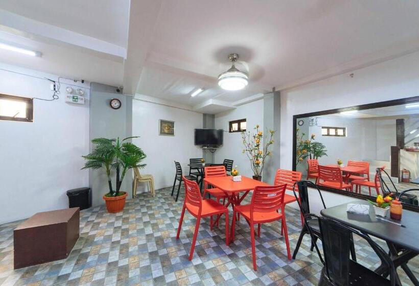هتل Reddoorz At San Antonio Binan Laguna