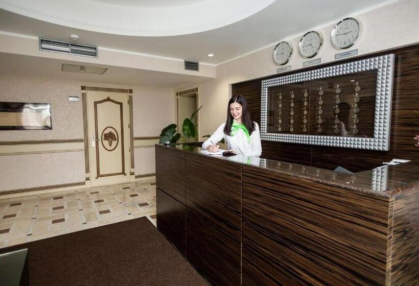 Park Hotel Warshawskiy