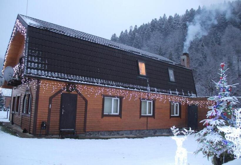 بنسيون Cottage Milena