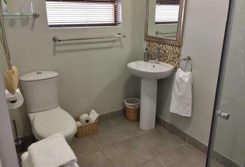פנסיון Glenelg Road Guesthouse